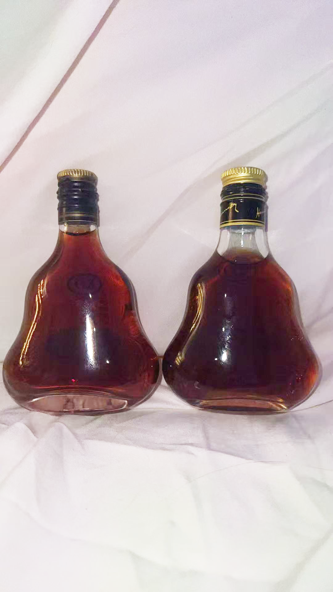 Hennessy - 軒尼詩 XO 幹邑酒版 90-00年代 粗頭金蓋 50ml (新舊2款)