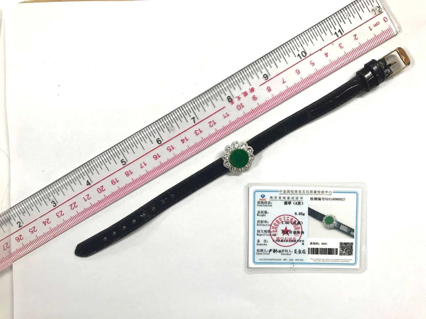天然緬甸A貨糯冰種陽綠925銀鑲鑽翡翠胸扣連皮手帶【6021】